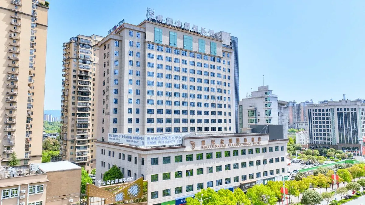 Laifeng Shiji Jinyuan International Grand Hotel