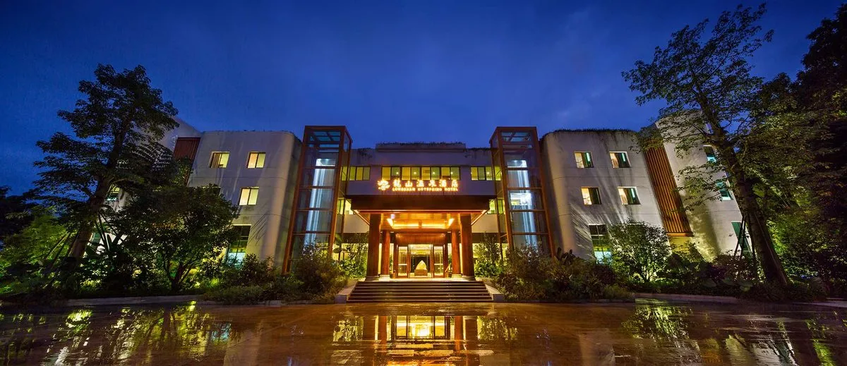 Longshan Hotel
