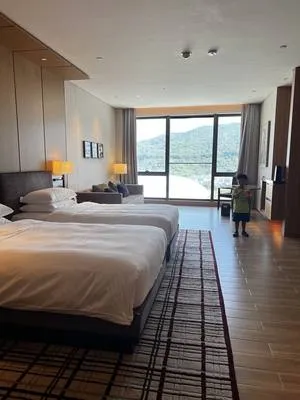 guest photo