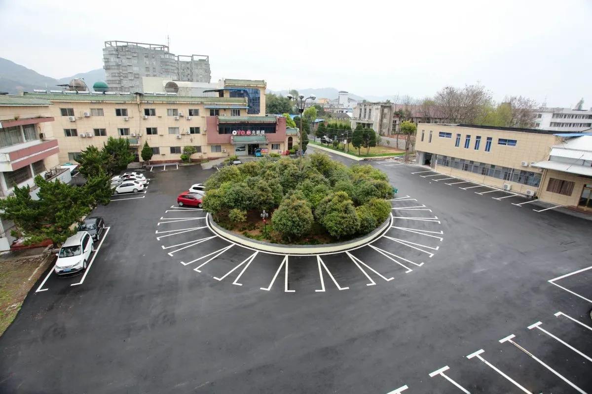 Taihu Longshan Gong Hotel