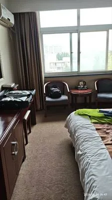 guest photo