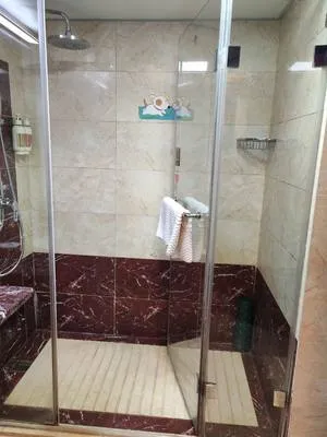 guest photo
