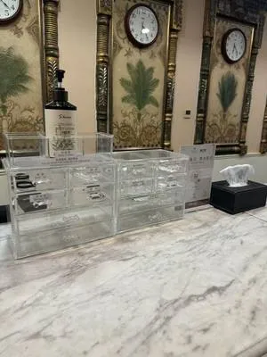 guest photo