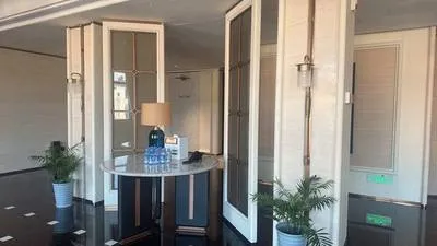 guest photo