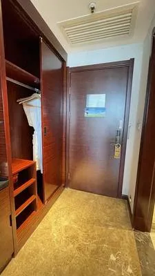 guest photo