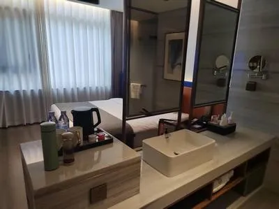 guest photo
