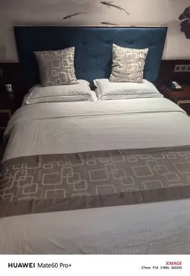 guest photo