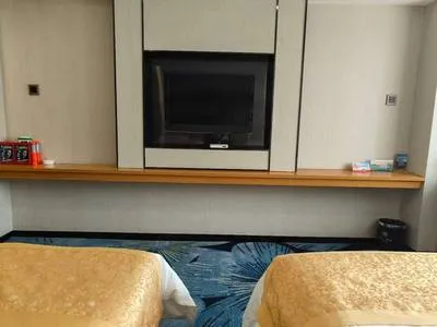 guest photo