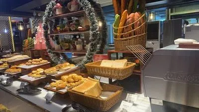 guest photo