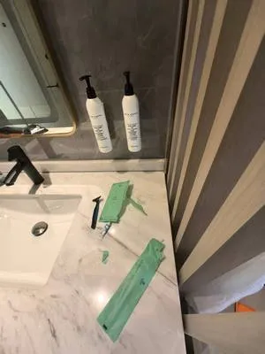 guest photo