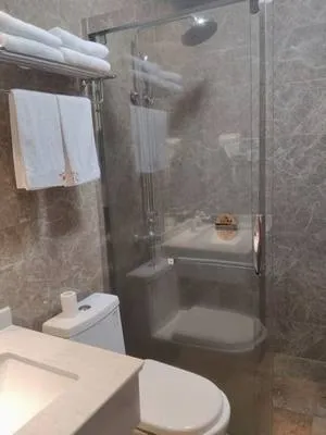 guest photo