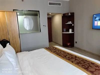 guest photo