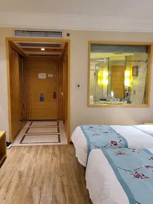 guest photo