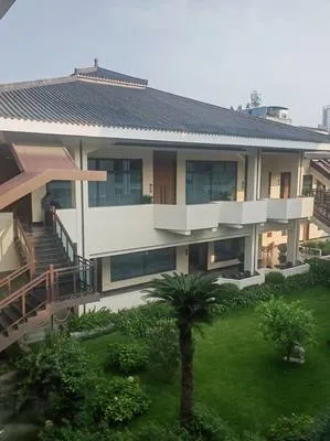 guest photo