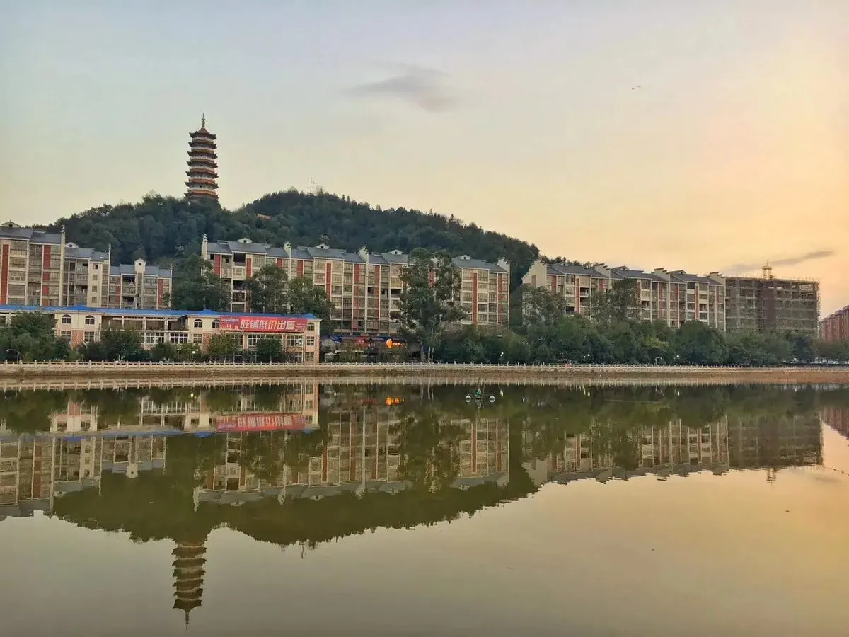 Dingnan Lanou Hotel