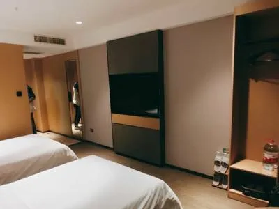 guest photo