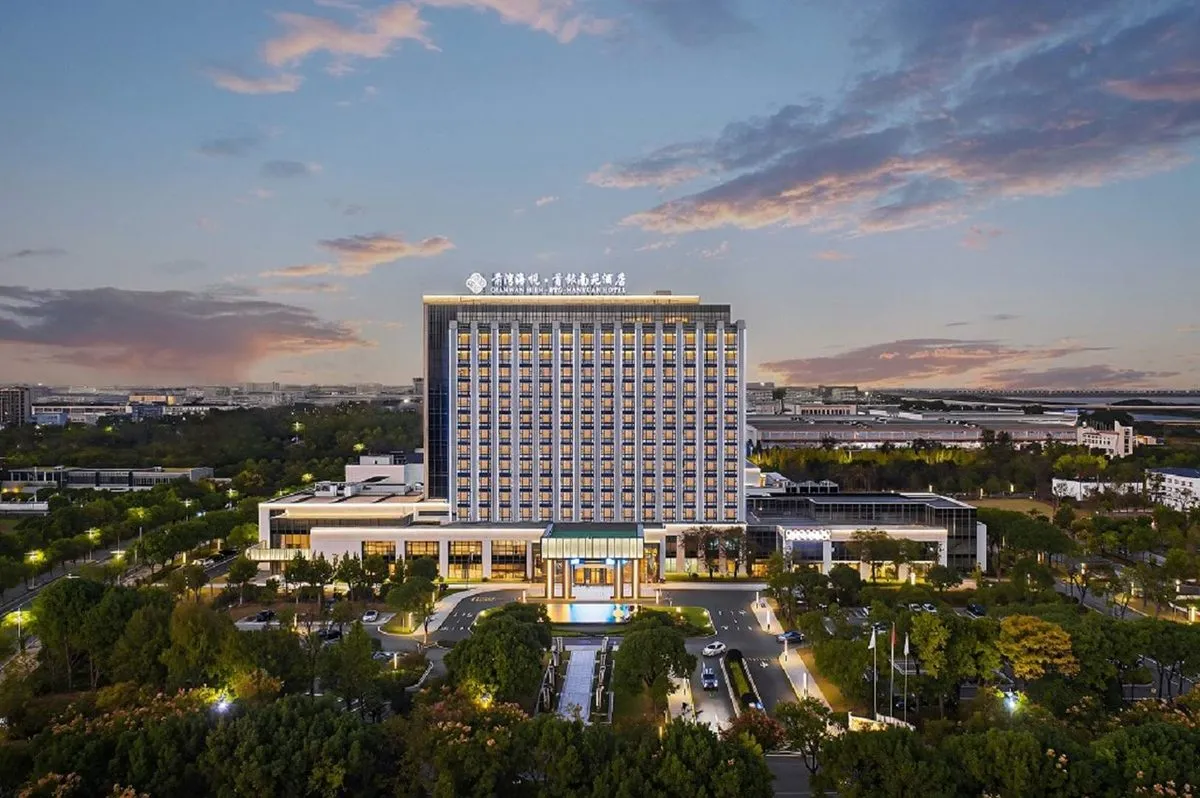 Qianwan Haiyue •shou Lvnan Yuan Hotel