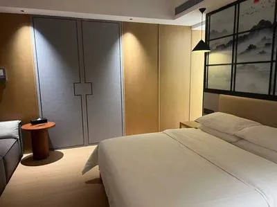 guest photo