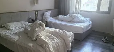 guest photo