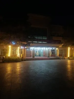 guest photo