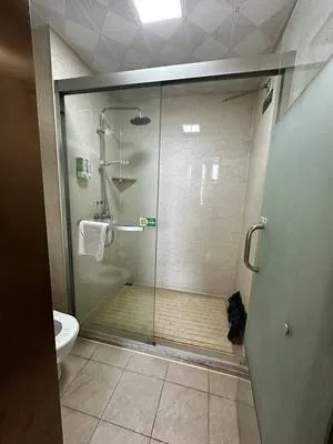 guest photo