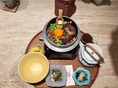 guest photo