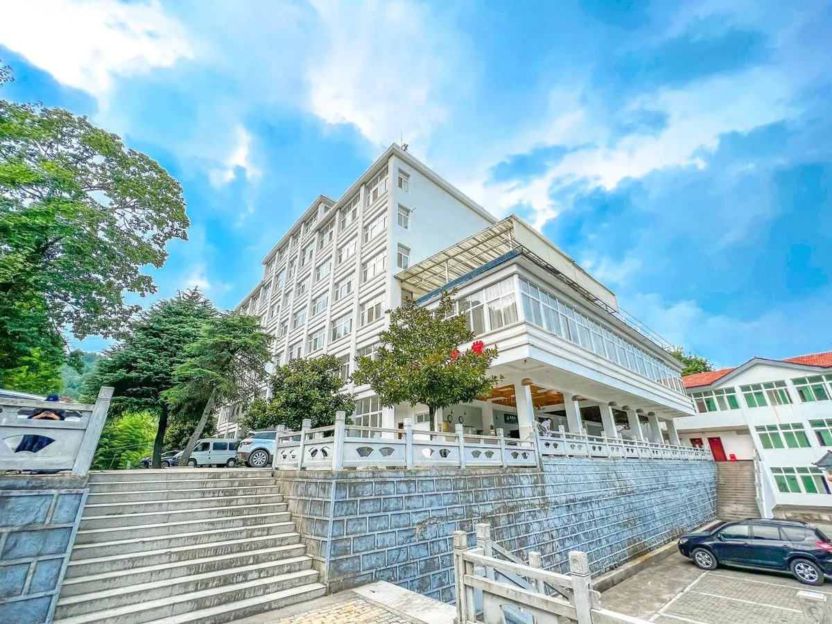 Xishui Zhengsheng Lou Hotel