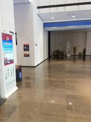 guest photo