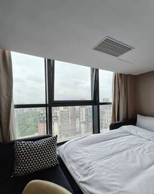 guest photo
