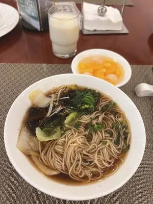 guest photo