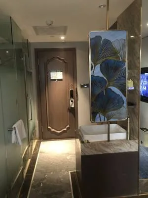 guest photo