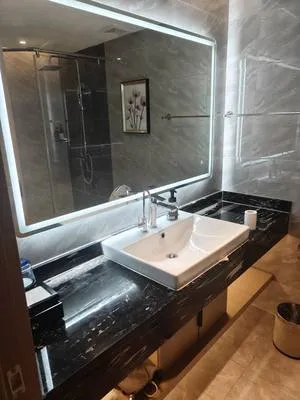 guest photo