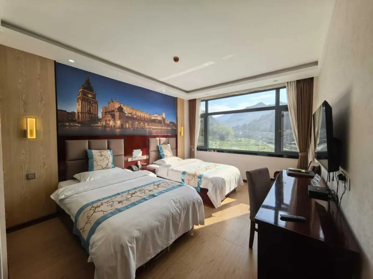 Yuanling Jindou Grand Hotel