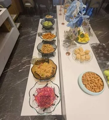 guest photo