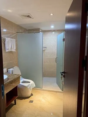 guest photo