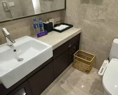guest photo