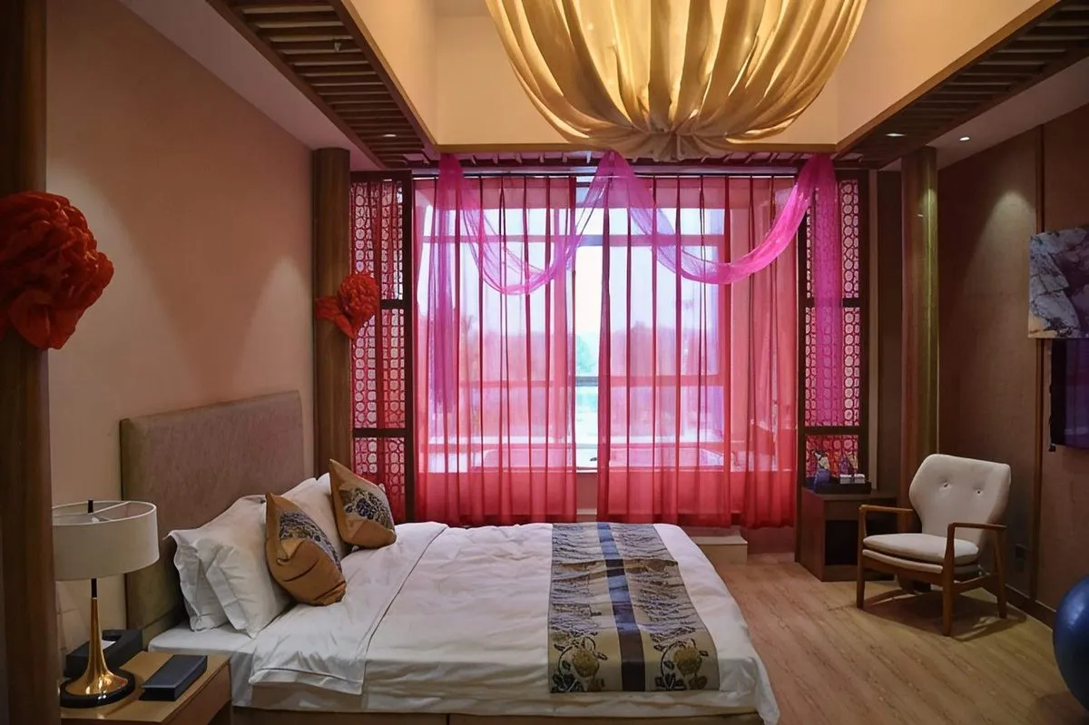 Luxi Nanji Yi Hotel