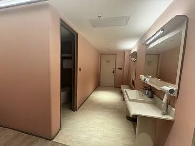 guest photo