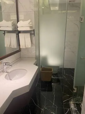 guest photo