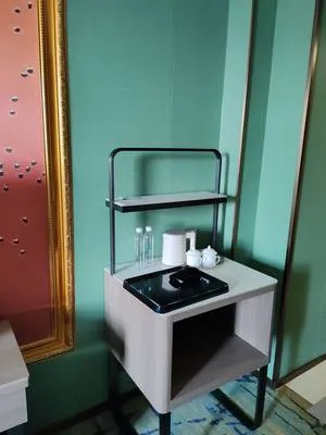 guest photo