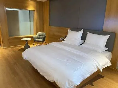 guest photo