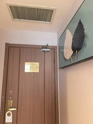guest photo
