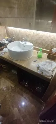 guest photo