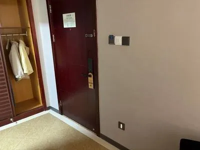 guest photo