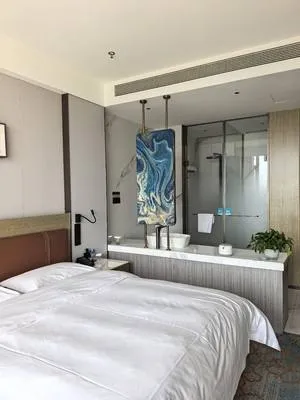 guest photo