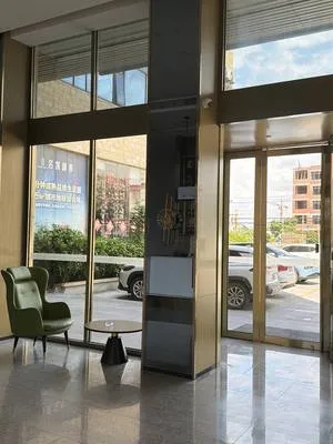 guest photo