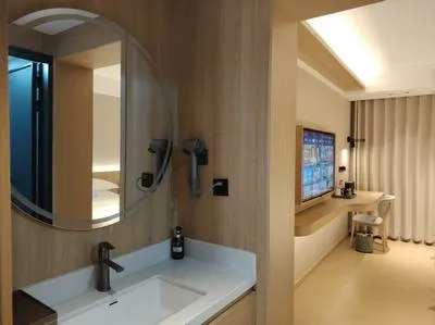 guest photo