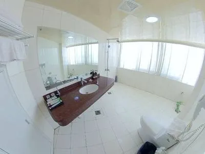 guest photo