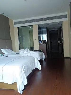 guest photo