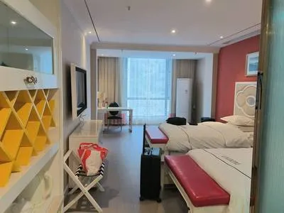 guest photo
